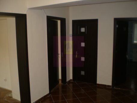 Apartament 3 camere pe bd Decebal